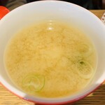 ハチ - お味噌汁も熱々で美味しかったそう(*'-')b OK!
