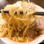 ちばから  - 加水率高めの平打ち麺