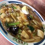 東華 - 中華丼〜少し水っぽい