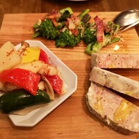 Bistro Buzz 赤坂 - 