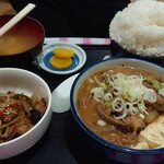 御食事処　山の五代 - ホルモン定食(大盛)