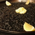 スペイン料理 ブルラッテ - 料理写真:イカスミのパエリア
