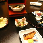 青山浅田 - 季節の５段弁当は５段のお重に入って一度に出てきました