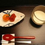 青山浅田 - 水菓子は共通　苺と金柑の甘露煮　豆乳プリン