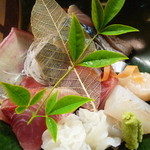 貴馳走坊 あ・うん - 刺身盛り合わせ