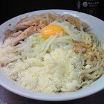 ラーメン二郎 - 2011/07/24　大ぶた　汁無し　粉チーズ　ニンニク 