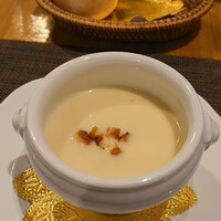 オー・ボン・ヴィヴェール - さつまいものスープはまろやか