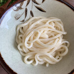 Miyanishi Seimensho - ドンブリから薬味、調味料まで用意してくれてお値段100円(^^♪