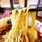 拉麺大公 - 【限定】喜多方風肉そば 麺リフトアップ