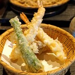 蕎麦の実 よしむら - 天ぷら盛合わせ