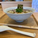 飯田商店 - わんたん入り醤油らぁめん　¥1,350