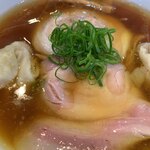 らぁ麺 飯田商店 - わんたん入り醤油らぁめん　¥1,350