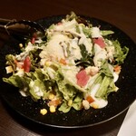 銀座 秋田県産比内地鶏専門店 美郷錦 - 農園野菜のシーザーサラダ