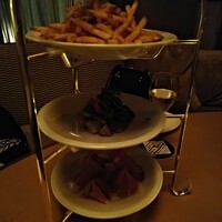 ラ・メゾン・キオイ - タパススタンド3種