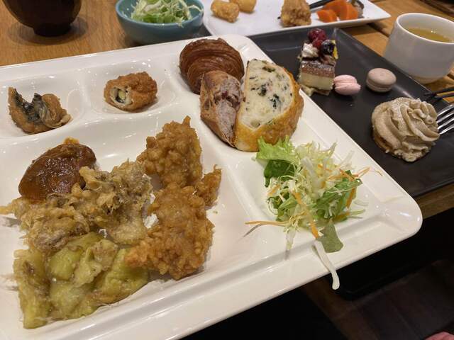 ベーカリーキッチン サクラ イオンモールmiell都城駅前店 Sakura 都城 バイキング 食べログ
