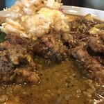 大衆中遊華食堂 八戒 - スペアリブのビンダルー黒酢仕立てと生ラムクミン炒めカリィ