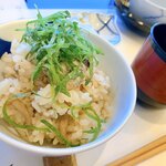 梅の花 - 牡蠣の炊き込みご飯