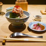 日本橋海鮮丼 つじ半 - 