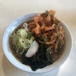 市場食堂　楽まる - かき揚げそば