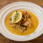 Lightly braised local chicken with lemon thyme flavor