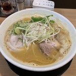 布施 細見商店 - 辛味噌ラーメン（太麺）（大盛）（￥950）