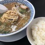 らーめん藤 - 味噌かすラーメン♪
(ランチ時ごはんサービス)