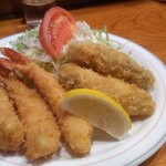 くま - 牡蠣＆海老フライ