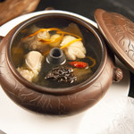 Ichinenkan - ポルチーニ茸と鶏のスープ