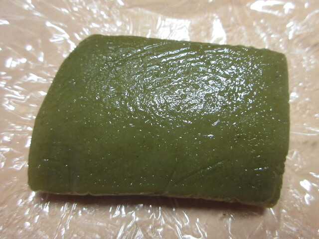 長命草入りの餅 どなんナントゥ お正月に食べる和菓子だそうです By 旅浪漫 アマランshop 与那国町 その他 食べログ