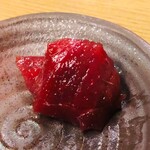和洋酒菜 ひで - ミンククジラの赤身漬け