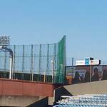 秩父宮ラグビー場 売店 - 隣りの神宮球場は何をする人ぞ。