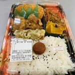ヤマザキYショップ - 今回は「唐揚げ入り弁当」です✧*｡(ˊᗜˋ*)✧*｡
