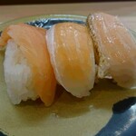 はま寿司 - サーモン三種盛り