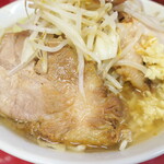 ラーメン二郎 - 豚