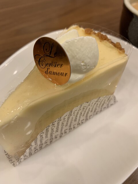 Le Cerisierd Amour 北一色店 ル スリジェダムール 細畑 ケーキ 食べログ