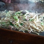 ホルモン焼きうどん 一力 - ホルモンうどん 5人前