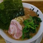 横浜家系 麺屋はやぶさ - らーめん