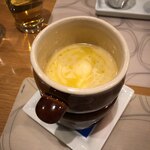 三輪亭 - 前菜のチーズフォンデュ