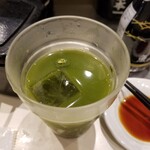 寿司 魚がし日本一 - アイス緑茶。