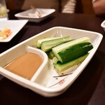 居酒屋 中西 - きゅうり味噌@380円