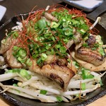 牡蠣・海鮮居酒屋 蔵よし - 燻り鶏の黒焼き