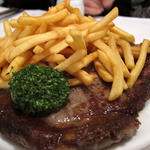 ラミティエ - 牛リブロースステーキ　フライドポテト　アップ