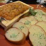 ビストロ椿 - まるごと箱雲丹のブルスケッタ　￥９８０