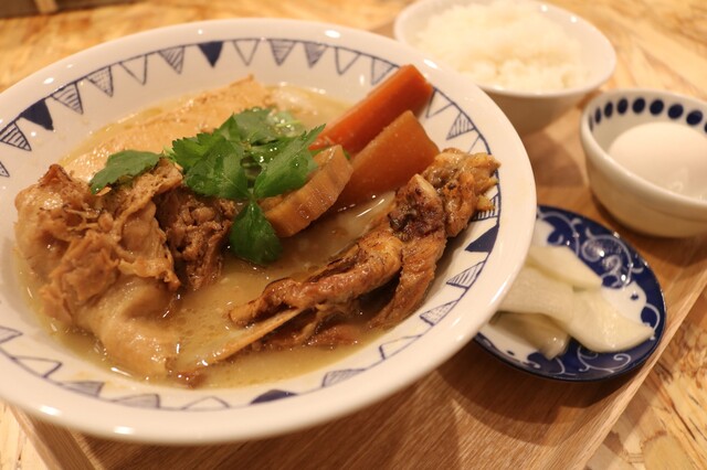 野菜を食べるごちそうとん汁 ごちとん ホワイティうめだ店