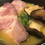 麺屋一燈 - 微白湯そば＋小ライス