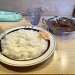 ダメヤ - ハシミールカレー(激辛) 950円+豆追加(+50円)