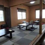 チャイナ食堂 彩菜房 - 小上がり3卓