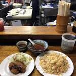 こづち - チャーハン¥750  メンチカツ¥250