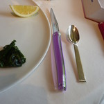 キュイジーヌ[s] ミッシェル・トロワグロ - とってもキレイなナイフは、紫色のライヨール♪