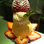 フルーツカフェ　フルータス - パフェ好きにはたまらん図だわ～❤